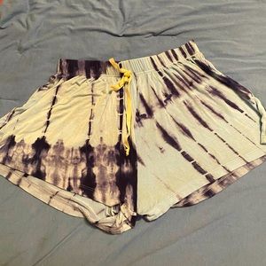 Earthbound shorts small